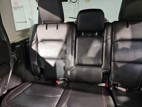 Used 2021 Jeep Wrangler Unlimited Rubicon AWD/4WD image 12