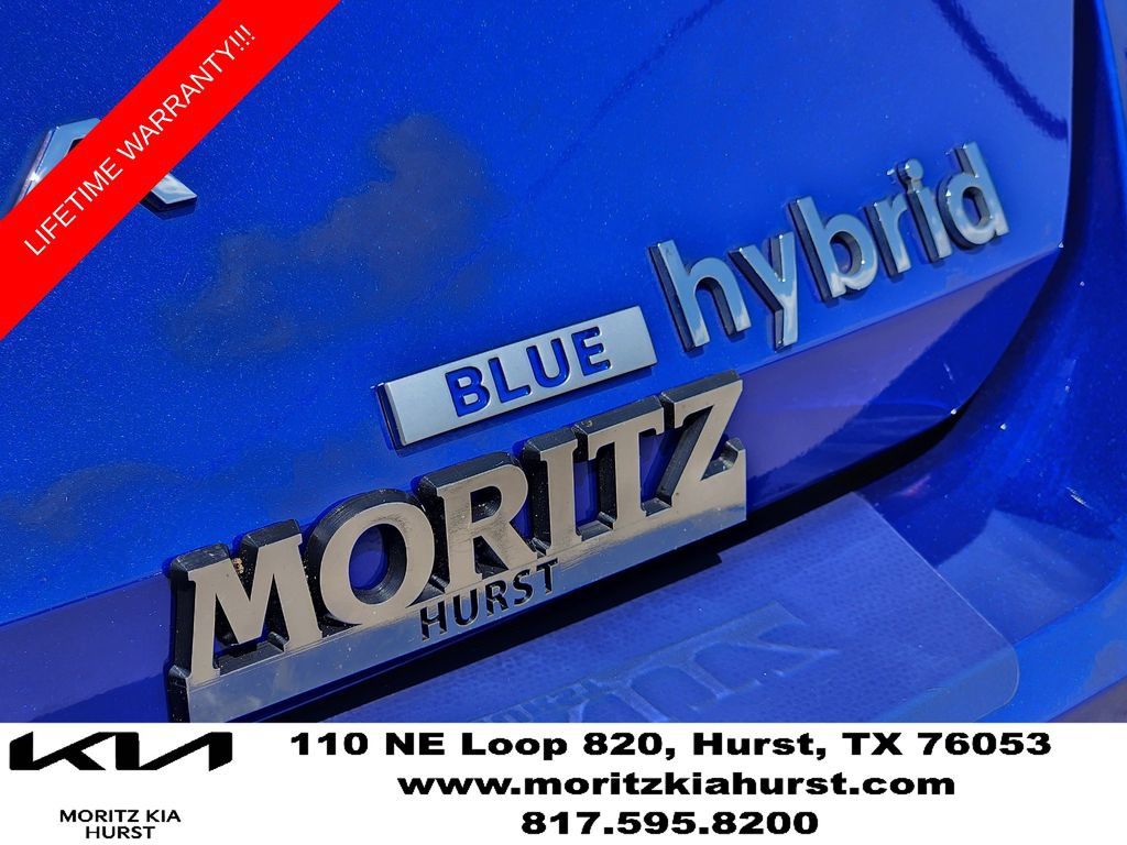 Used 2023 Hyundai Elantra Blue FWD image 15