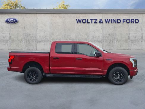 Used 2025 Ford F150 Lightning XLT image 7