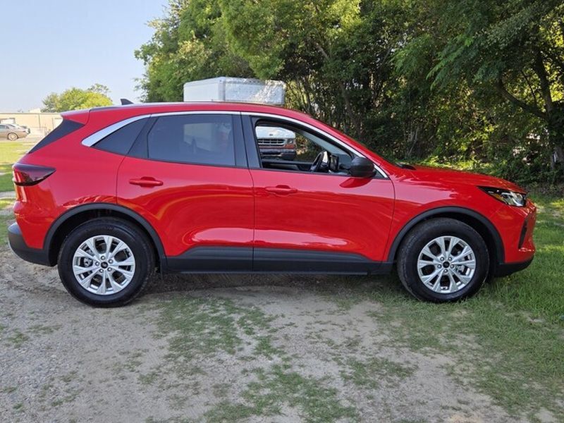 Used 2024 Ford Escape Active w/ Tech Pack #1 FWD image 11