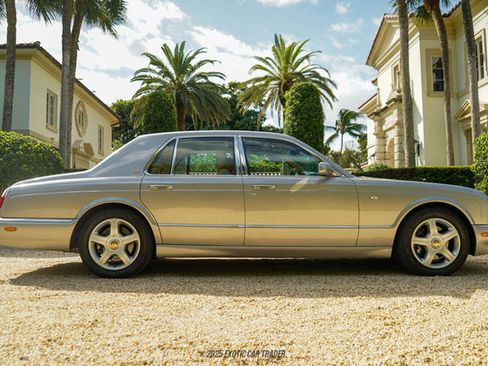 Used 2003 Bentley Arnage R RWD image 9