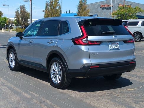 Certified 2025 Honda CR-V EX image 8