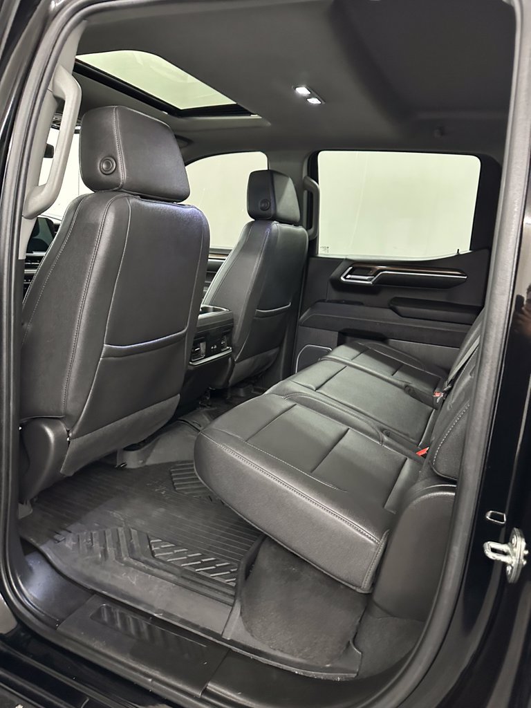 Used 2023 Chevrolet Silverado 1500 RST AWD/4WD image 26