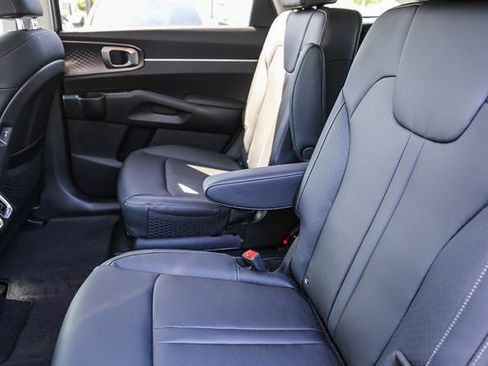 New 2025 Kia Sorento EX FWD image 18