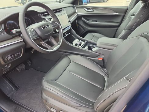 New 2026 Jeep Grand Cherokee L Limited RWD image 10