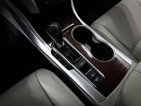 Used 2015 Acura TLX w/ Technology Package image 26
