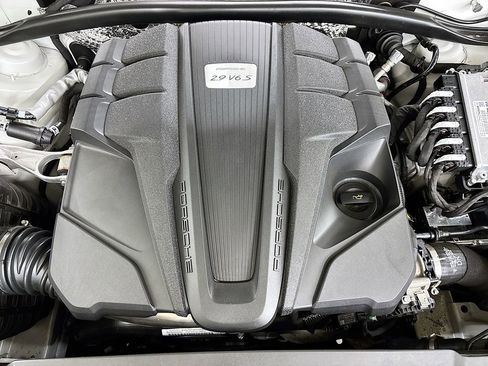 Used 2023 Porsche Macan S image 29