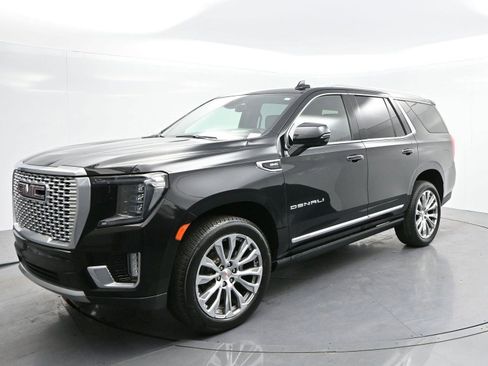 Used 2023 GMC Yukon Denali w/ Max Trailering Package image 3