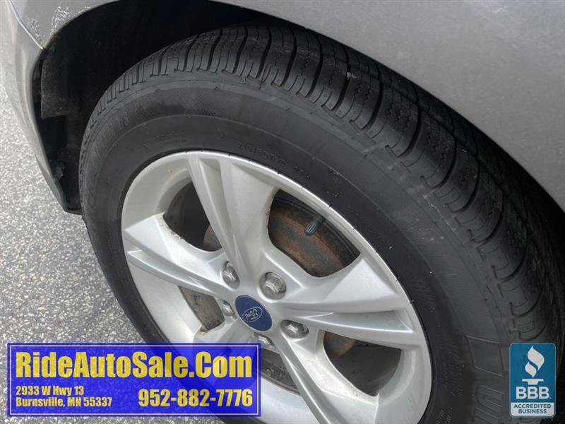 Used 2013 Ford Focus SE w/ SE Winter Pkg FWD image 29