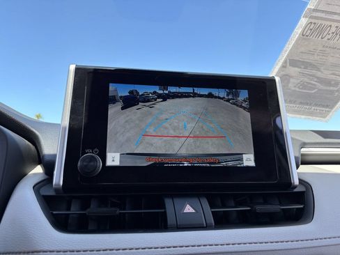 Used 2024 Toyota RAV4 XLE w/ Convenience Package FWD image 21