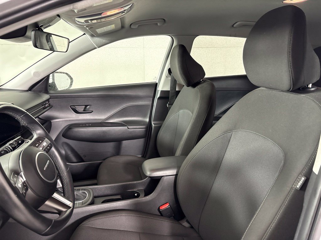 Used 2025 Hyundai Kona SEL FWD image 28