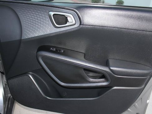 Used 2023 Kia Soul EX FWD image 18