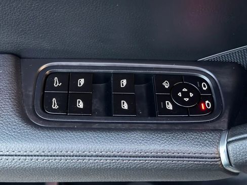 Used 2020 Porsche Cayenne S w/ Premium Package image 25