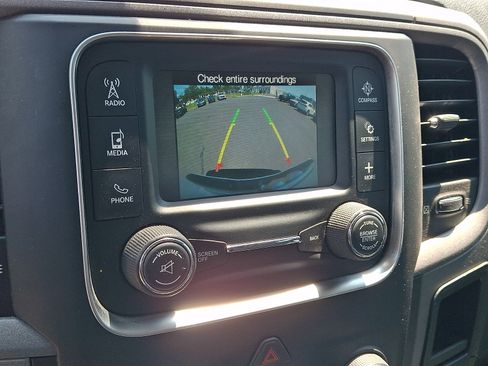 Used 2015 RAM 1500 Express AWD/4WD image 18