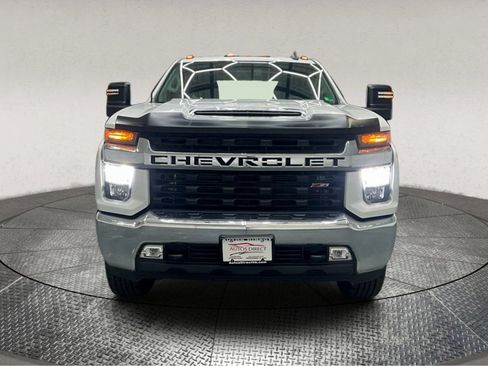 Used 2022 Chevrolet Silverado 3500 LT w/ Convenience Package image 3