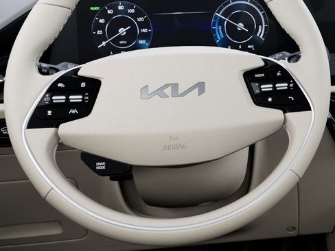 New 2026 Kia Niro Wave FWD image 22