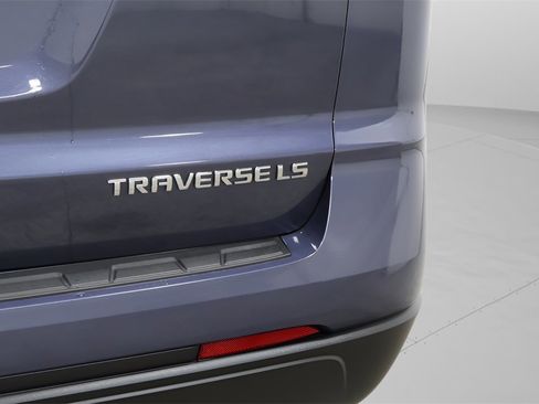 Used 2013 Chevrolet Traverse LS image 34