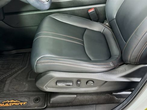 Certified 2025 Honda Pilot TrailSport image 9