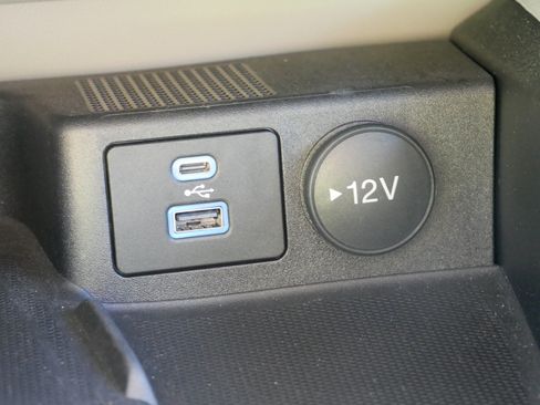 Used 2023 Ford Escape Platinum AWD/4WD image 34