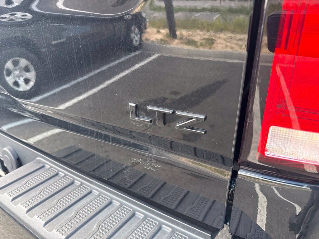 Used 2025 Chevrolet Silverado 2500 LTZ w/ Trail Boss Package AWD/4WD image 12