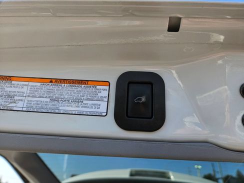 Used 2019 Toyota Sienna XLE w/ XLE Navigation Package AWD/4WD image 11