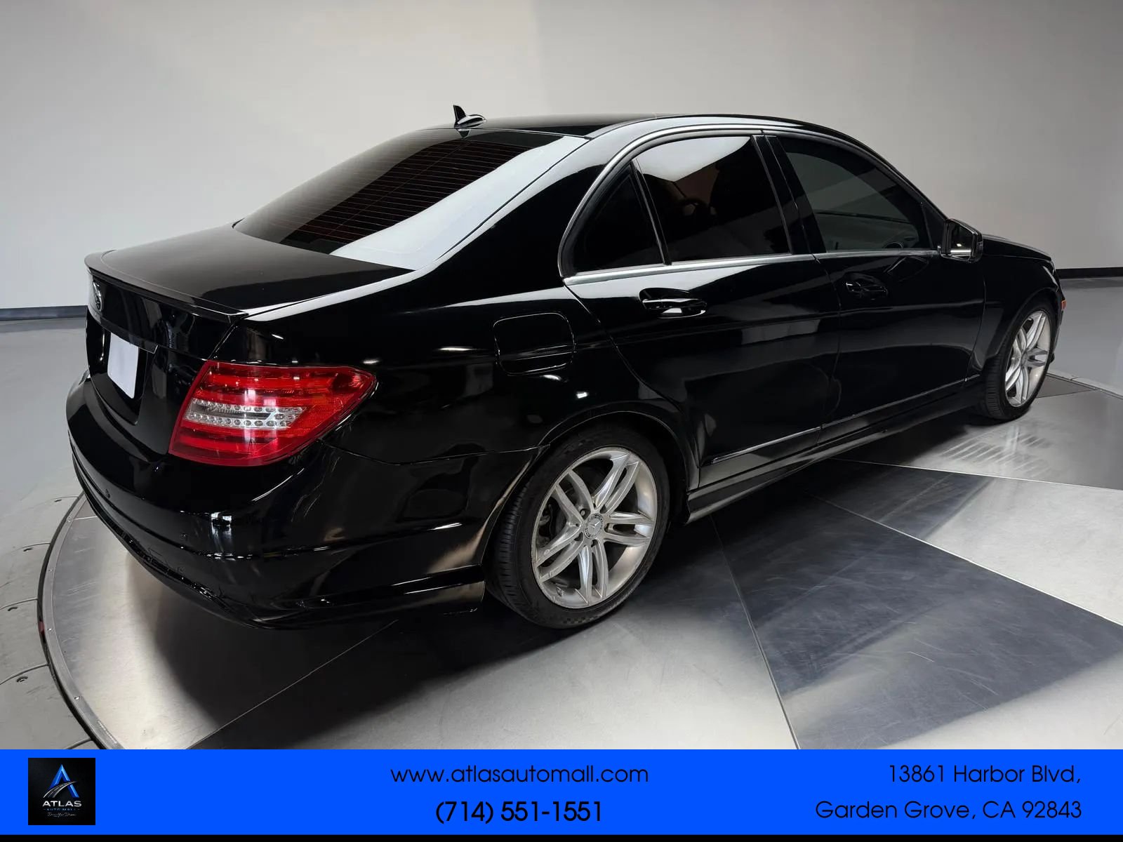 Used 2012 Mercedes-Benz C 250 Sedan image 2