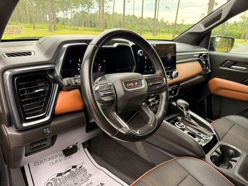 Used 2023 GMC Canyon AT4 w/ Canyon Safety Plus Package AWD/4WD image 14