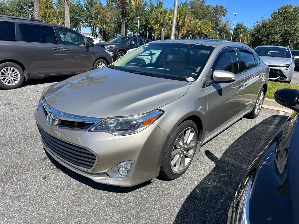 Used 2014 Toyota Avalon XLE Touring FWD image 2