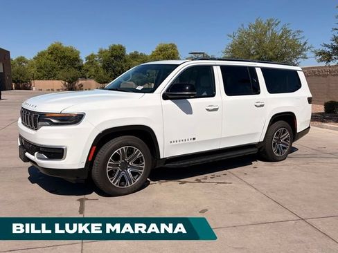 Used 2023 Jeep Wagoneer L 4WD w/ Premium Group I image 1