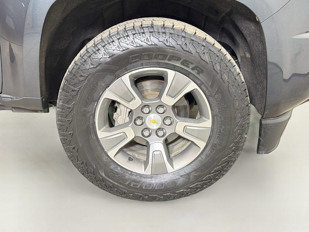 Used 2018 Chevrolet Colorado Z71 AWD/4WD image 27