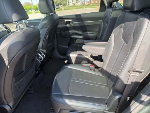 Used 2023 Kia Sorento X-Line EX image 17