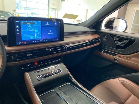 New 2026 Lincoln Aviator Reserve w/ Jet Appearance Package image 14