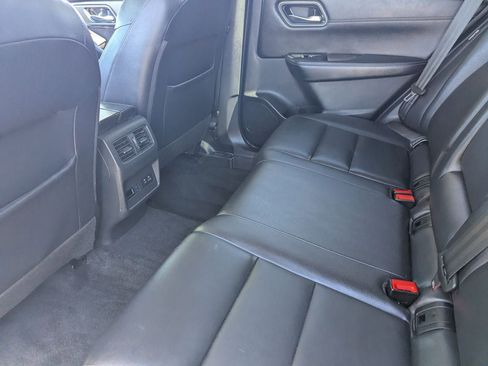 Used 2021 Nissan Rogue SL FWD image 16