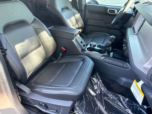 New 2026 Ford Bronco Outer Banks AWD/4WD image 12