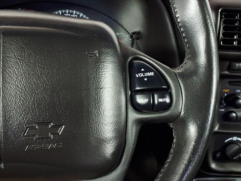 Used 2002 Chevrolet Camaro Z28 w/ SS Performance/Appearance Pkg image 7