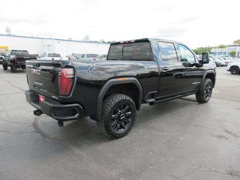 Certified 2024 GMC Sierra 3500 AT4 w/ AT4 Premium Plus Package AWD/4WD image 5