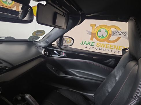 Used 2017 MAZDA MX-5 Miata RF Grand Touring image 21