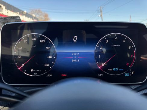 Used 2022 Mercedes-Benz C 300 4MATIC Sedan image 56