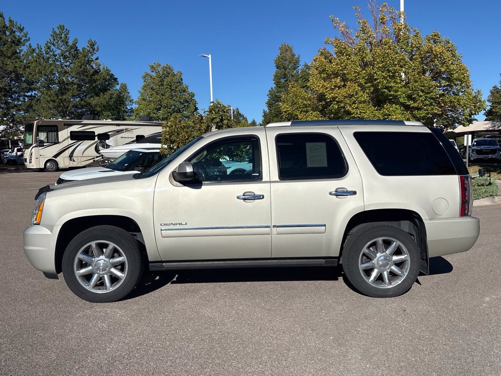Used 2014 GMC Yukon Denali AWD/4WD image 2