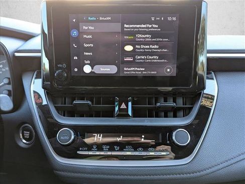 Used 2023 Toyota Corolla SE image 14