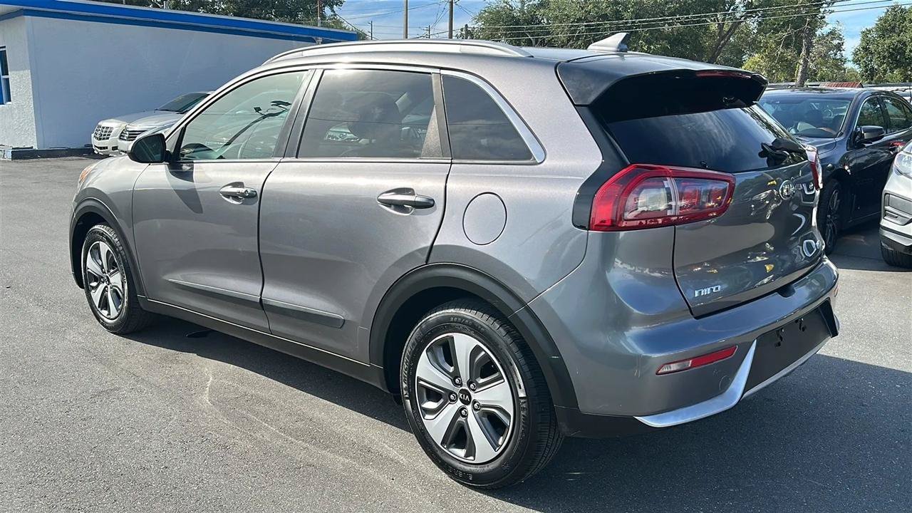 Used 2018 Kia Niro LX FWD image 11