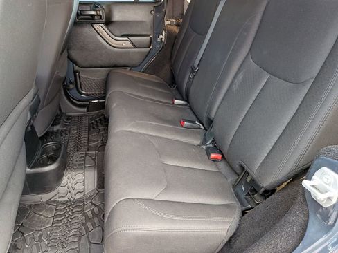 Used 2017 Jeep Wrangler Unlimited Sport w/ Quick Order Package 24S AWD/4WD image 23