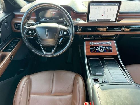 Certified 2023 Lincoln Aviator Reserve w/ Elements Package Plus image 14