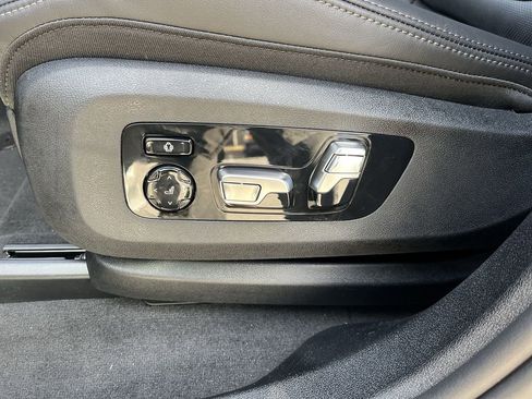 New 2026 BMW X6 xDrive40i w/ Climate Comfort Package image 12