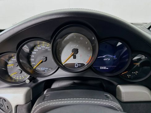 Used 2015 Porsche 911 GT3 RWD image 11