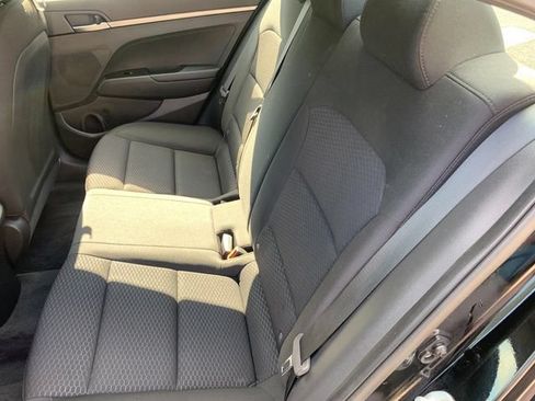 Used 2020 Hyundai Elantra SE w/ Cargo Package (C1) FWD image 16