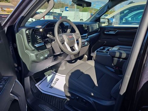 New 2026 GMC Sierra 1500 Elevation image 13