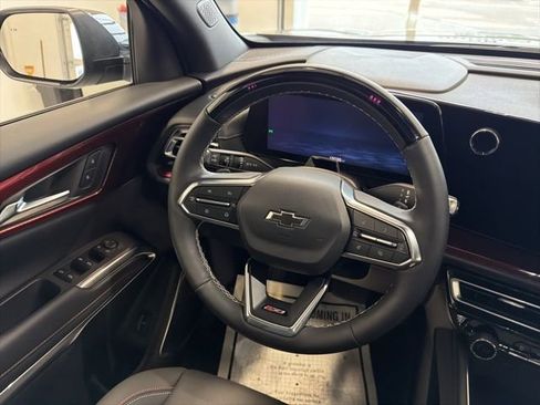 Used 2025 Chevrolet Traverse Z71 w/ Enhanced Driving Package AWD/4WD image 34