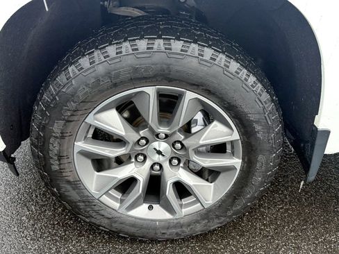 Used 2022 Chevrolet Silverado 1500 RST AWD/4WD image 10