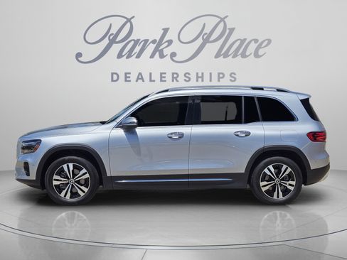 Certified 2026 Mercedes-Benz GLB 250 image 2